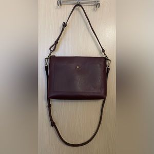 Transport Shoulder Crossbody Bag in Dark Cabernet